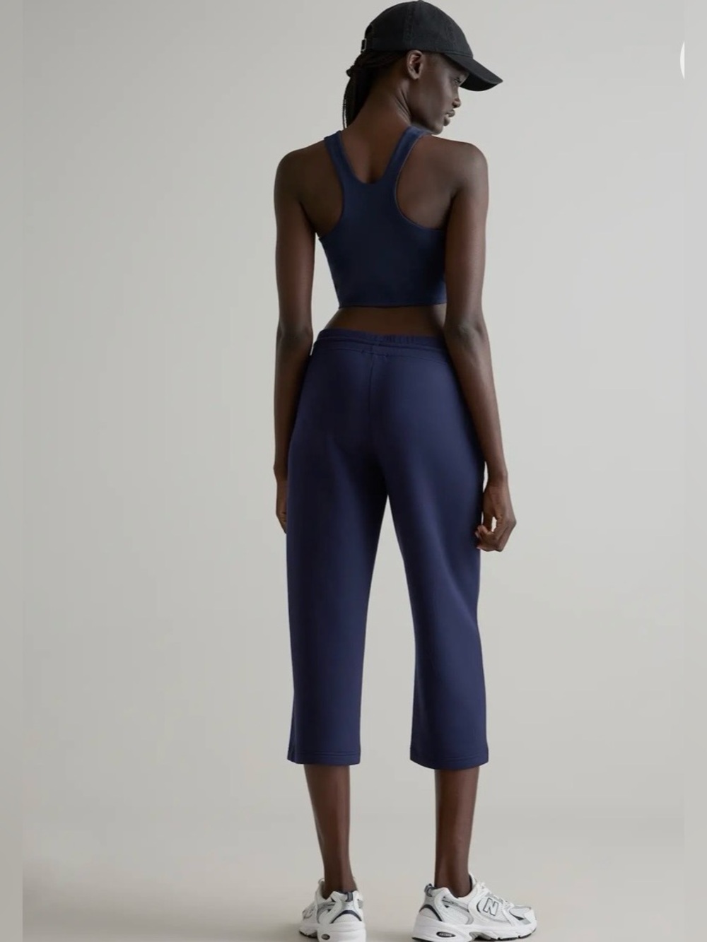 QUINCE Claud Comfort Cropped Sweatpants - Picture 7 of 15